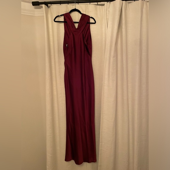 LOVELY Imogen Twist Halter Charmeuse Trumpet Gown
CABERNET, Size Small - Picture 6 of 8